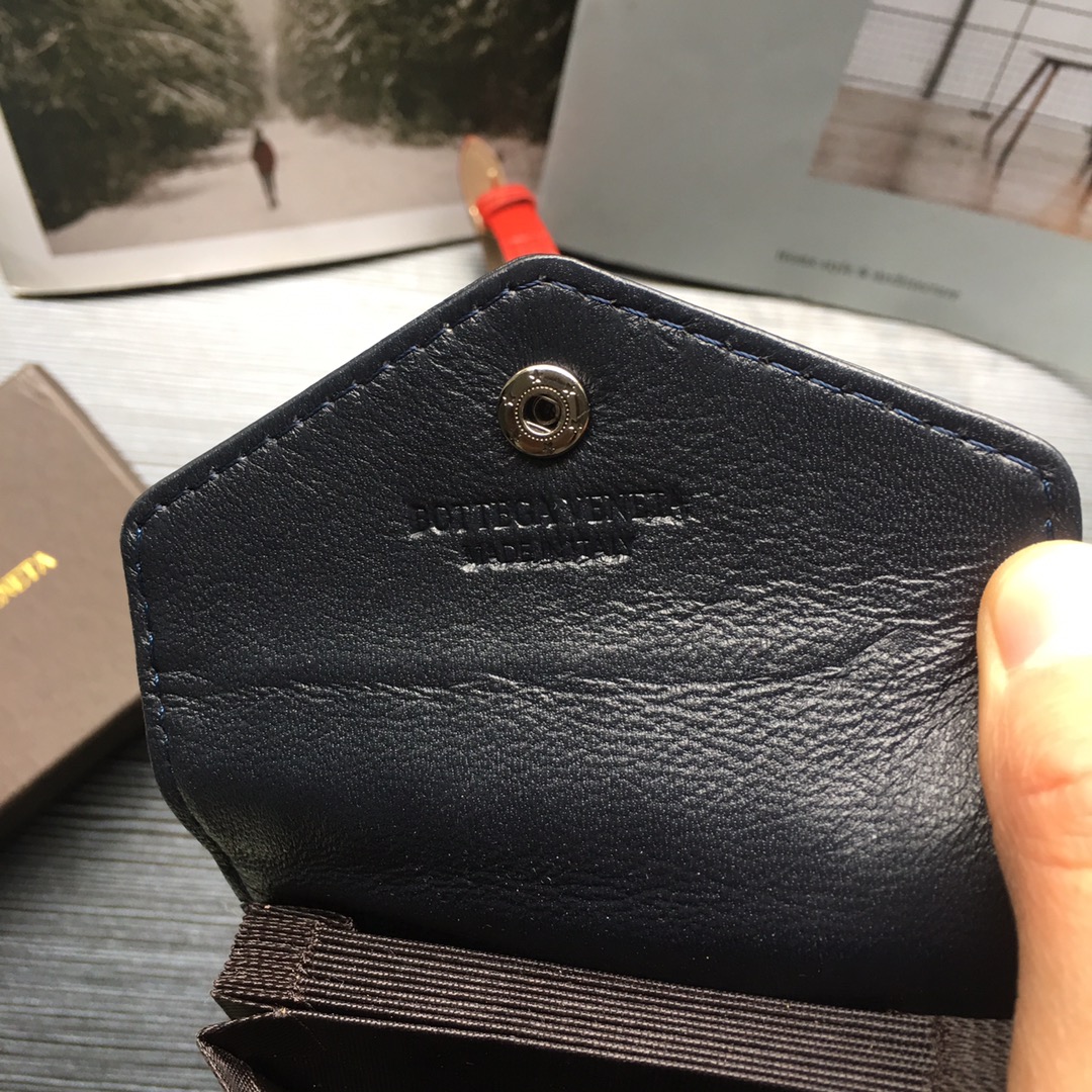 個性的なデザ 人気ブランドボッテガヴェネタ Bottega Veneta 実物の写真 N品スーパーコピー代引き対応国内発送後払い安全必ず届く優良サイト